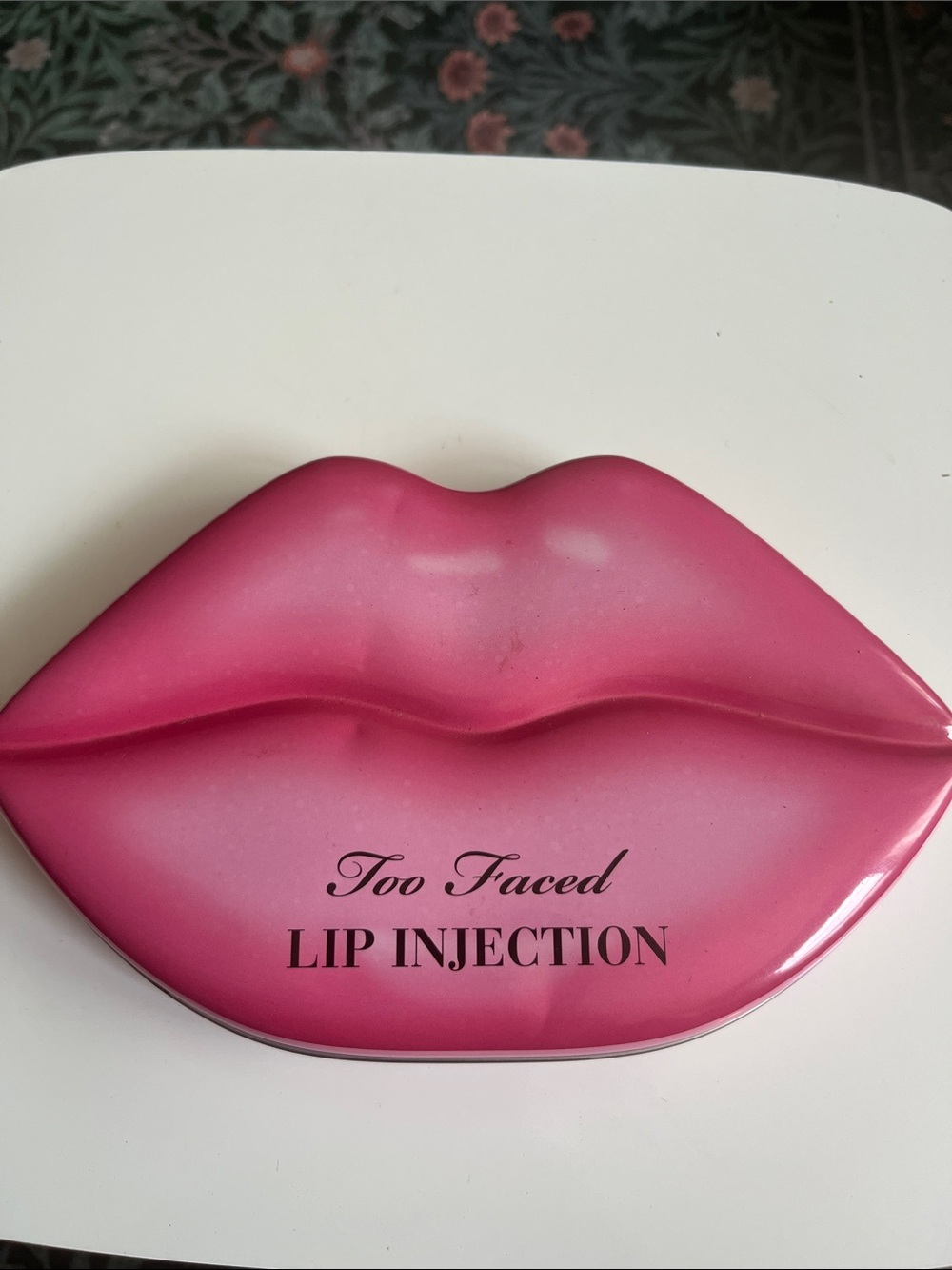 Too Faced Lip Injection Lip-Shaped Palette - Hot Pink Gradient